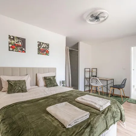 Holiday home Amazing In With Sauna Belves-de-Castillon